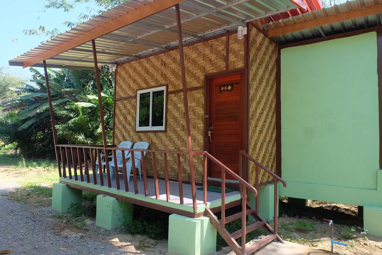 Station touristique Khaosok Bamboo Huts